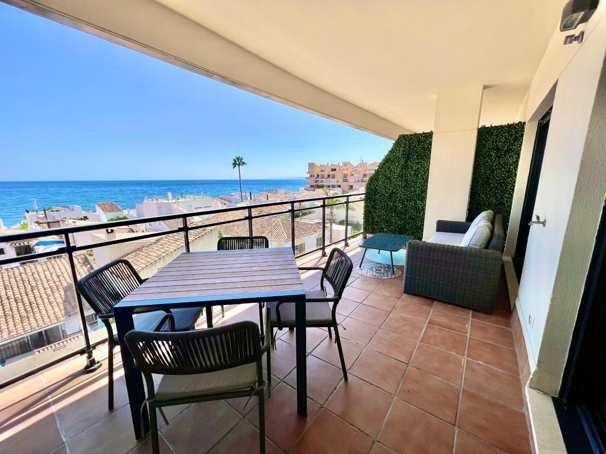 Ferienwohnung Breathtaking Sea View Estepona Exterior foto