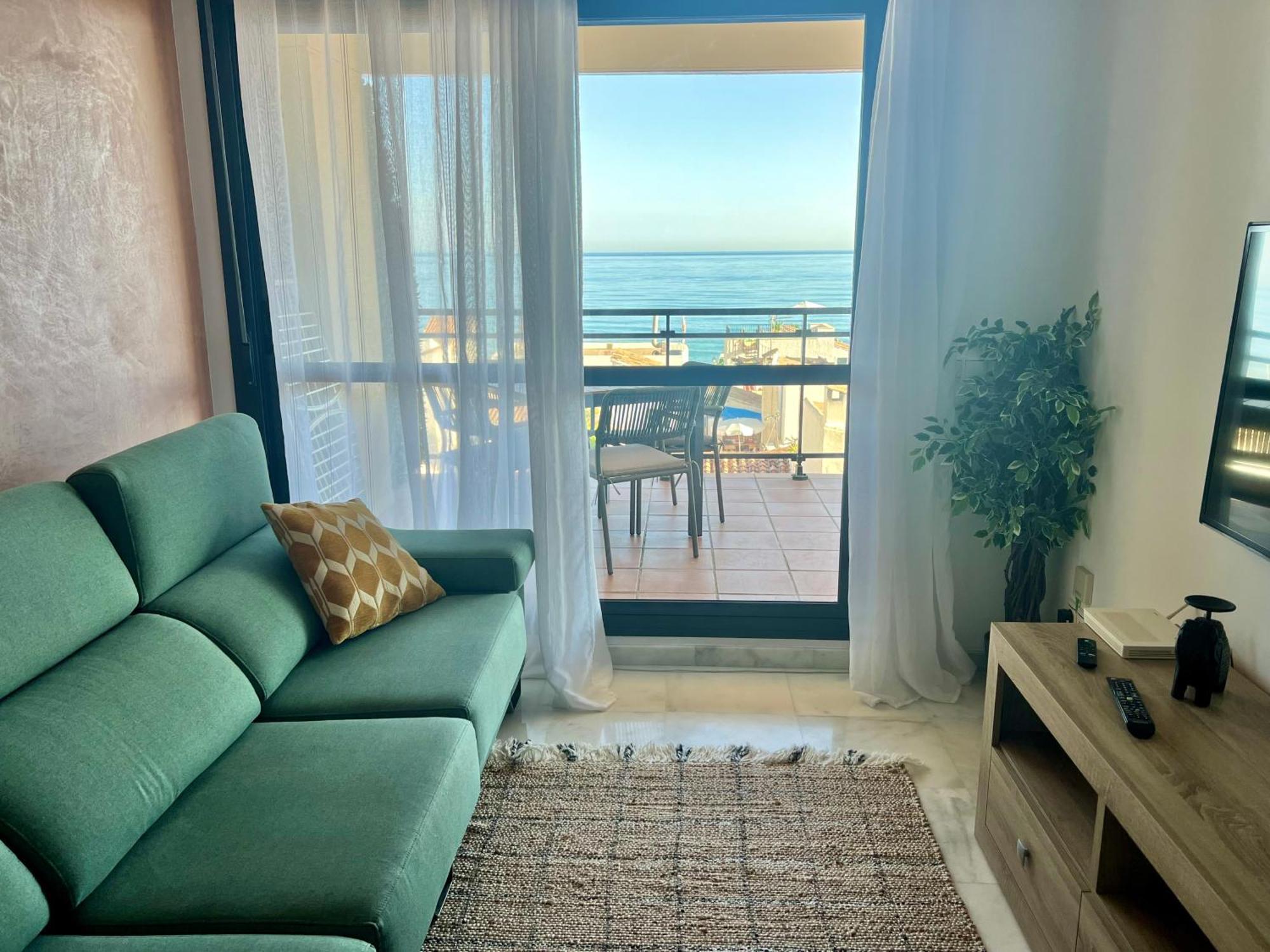 Ferienwohnung Breathtaking Sea View Estepona Exterior foto